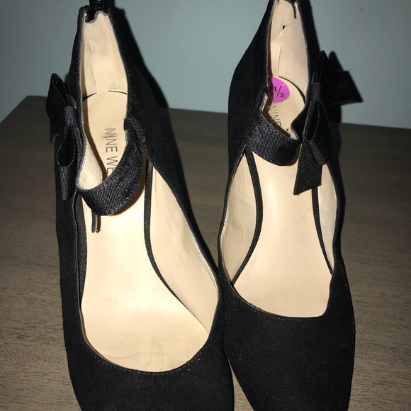 Black Heels with bow - Picture 5 of 5